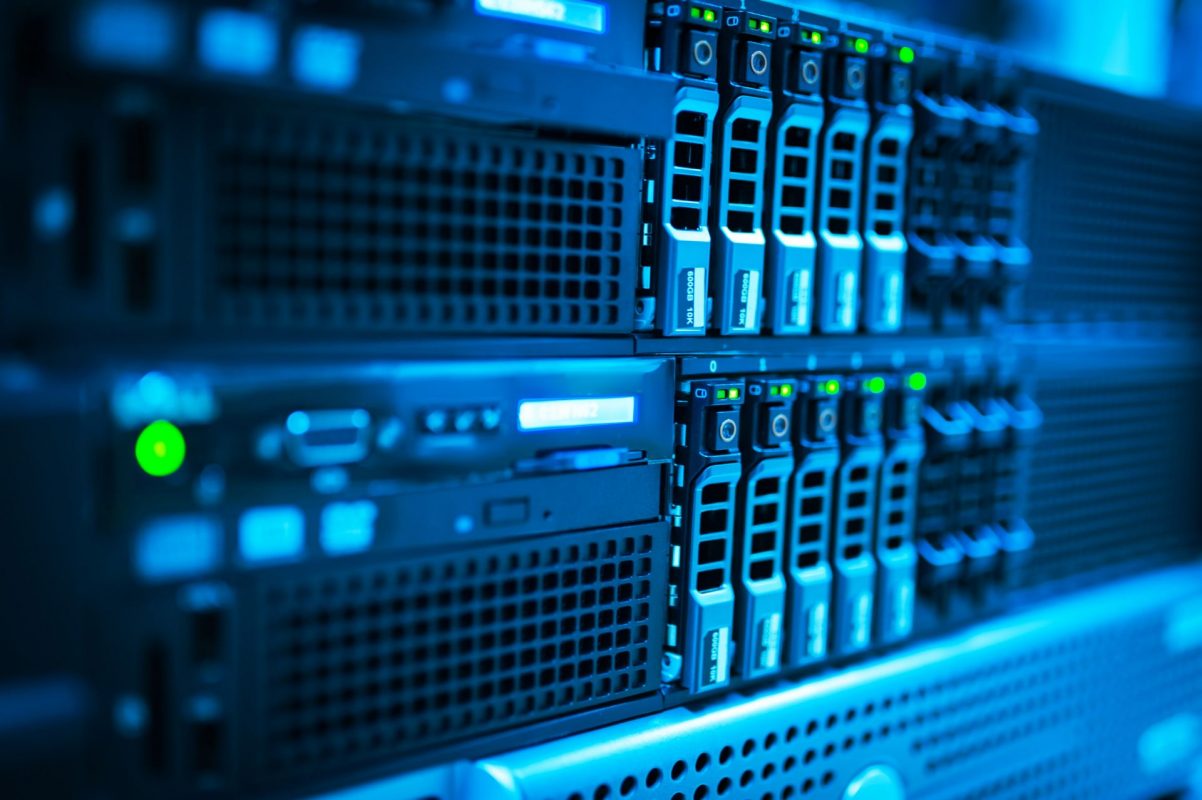 Server Dedicated di Indonesia vs Shared Hosting: Mana Pilihan yang Lebih Cerdas?